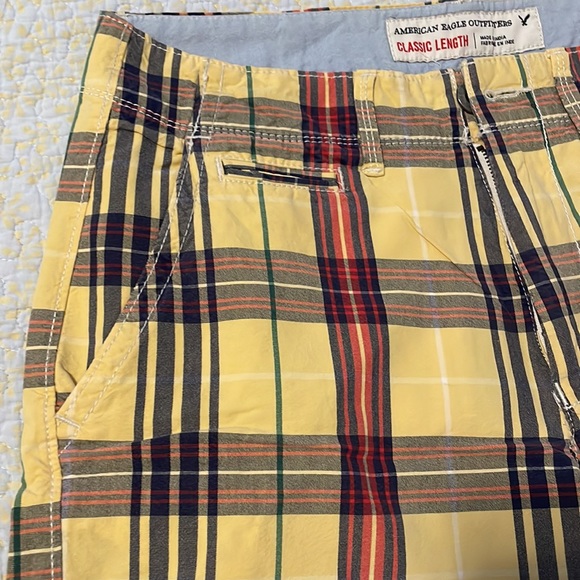 American Eagle Men’s Shorts Size 32 - Picture 3 of 11